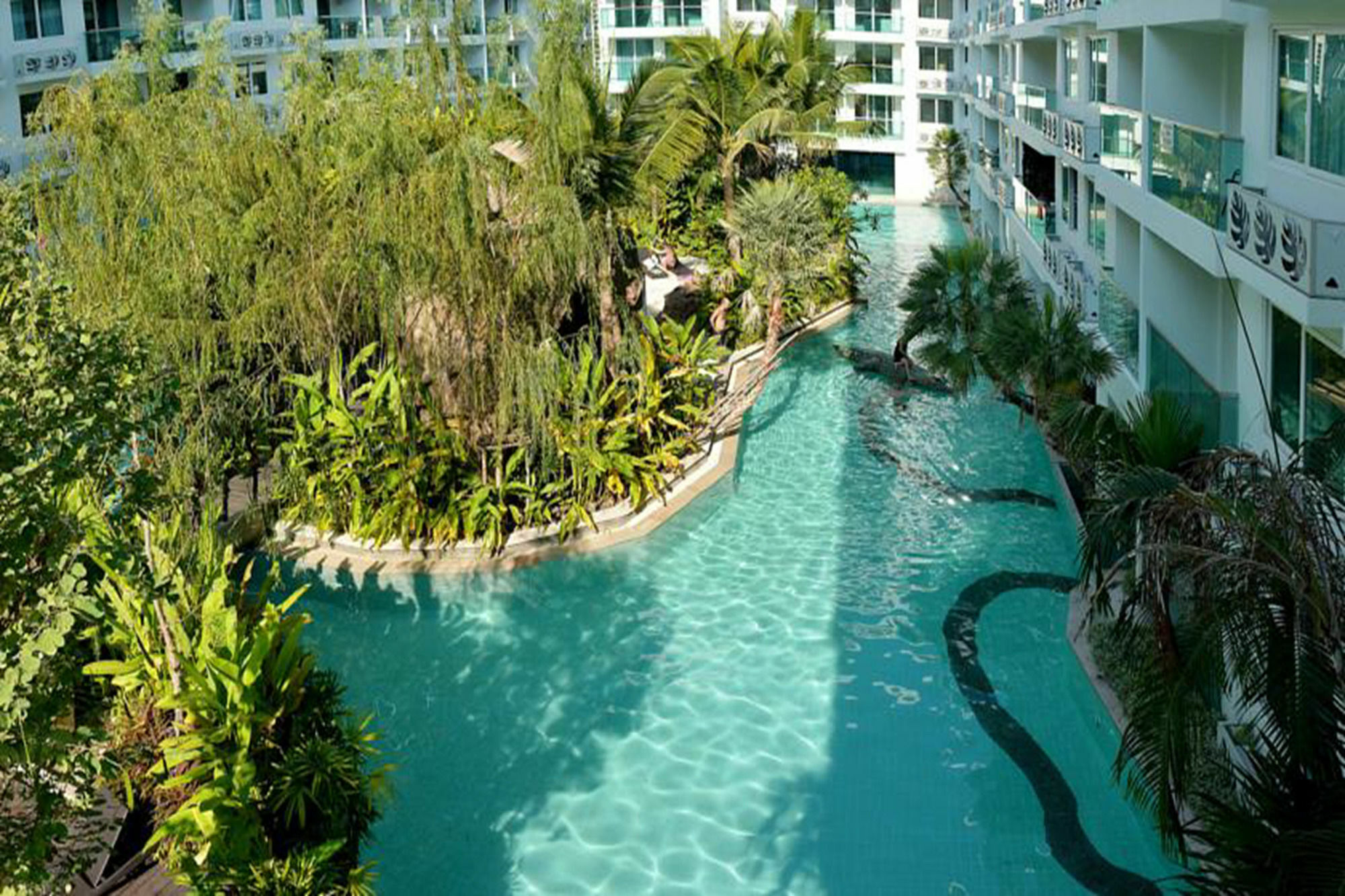 Amazon Pattaya Jomtien Apartments エクステリア 写真