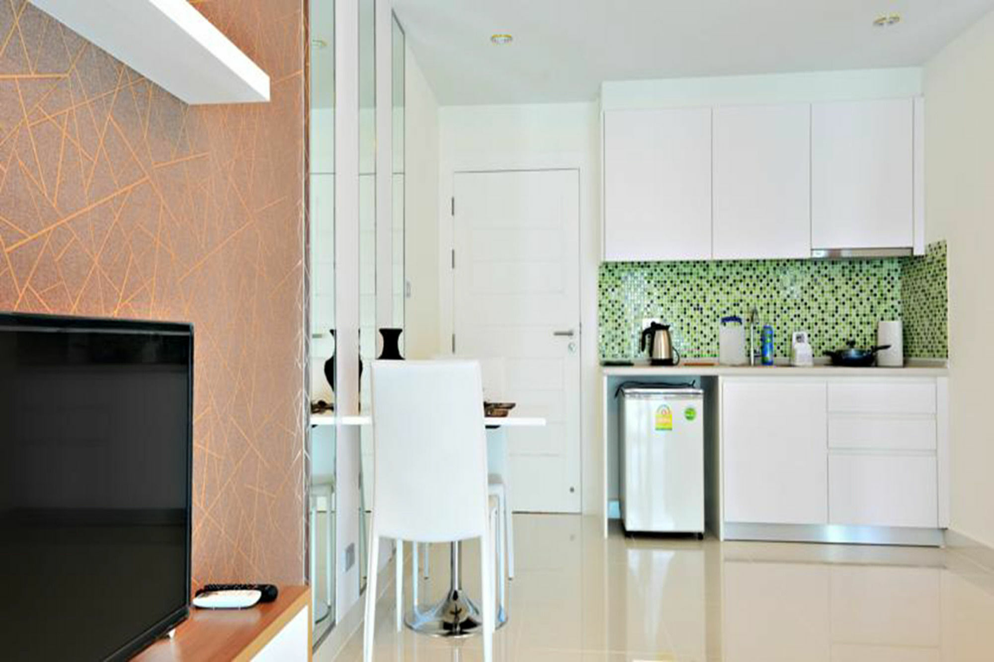 Amazon Pattaya Jomtien Apartments エクステリア 写真